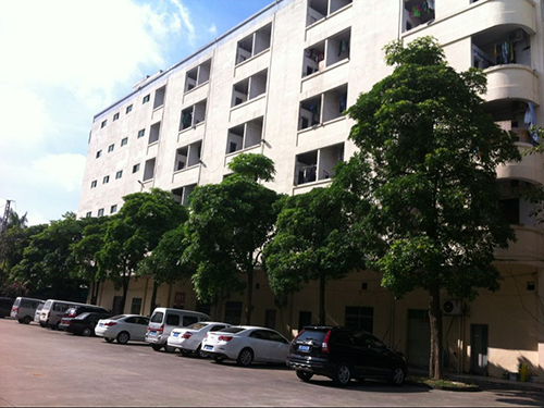 公司停車場(chǎng)